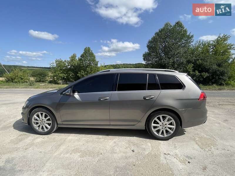 Универсал Volkswagen Golf 2015 в Песчанке