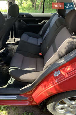 Хэтчбек Volkswagen Golf 2001 в 