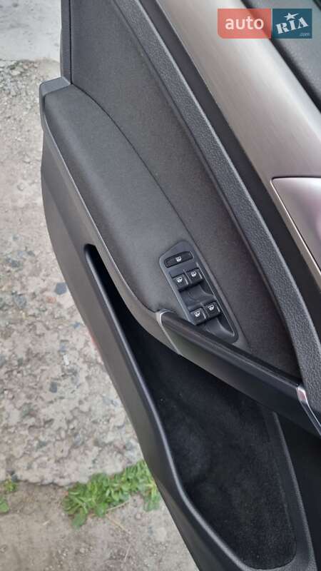 Универсал Volkswagen Golf 2016 в Днепре