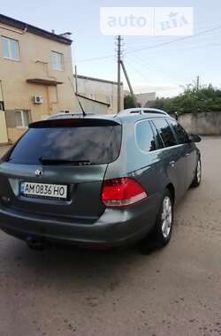 Универсал Volkswagen Golf 2009 в Романове