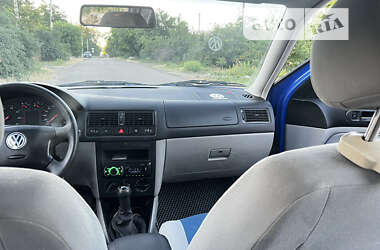 Хэтчбек Volkswagen Golf 2001 в Николаеве