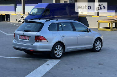 Универсал Volkswagen Golf 2008 в Ровно