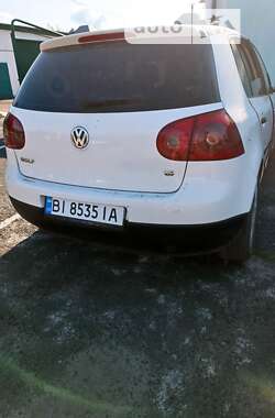 Хэтчбек Volkswagen Golf 2004 в Полтаве