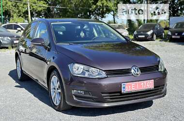 Хетчбек Volkswagen Golf 2015 в Рівному