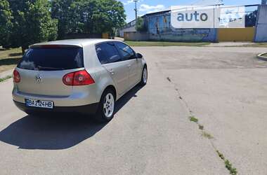 Хэтчбек Volkswagen Golf 2005 в Александрие