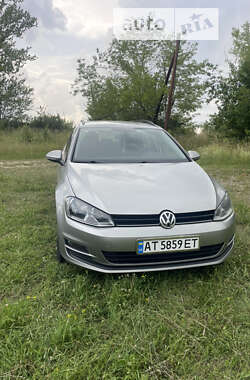 Универсал Volkswagen Golf 2013 в Надворной