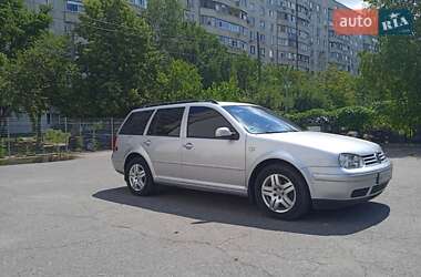 Универсал Volkswagen Golf 2005 в Ужгороде