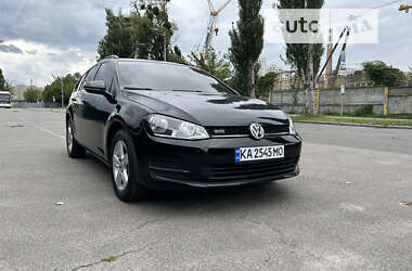 Универсал Volkswagen Golf 2015 в Киеве