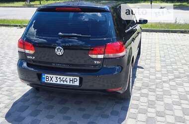 Хэтчбек Volkswagen Golf 2010 в Хмельницком