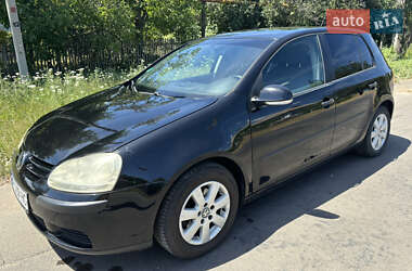 Хэтчбек Volkswagen Golf 2006 в Подольске