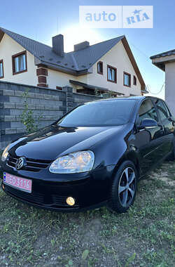 Хетчбек Volkswagen Golf 2008 в Луцьку