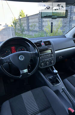 Хетчбек Volkswagen Golf 2008 в Луцьку