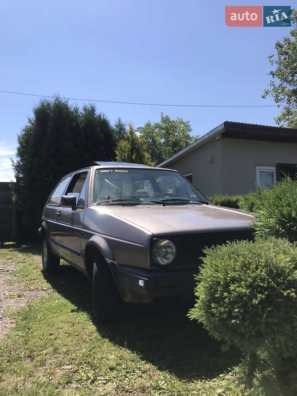 Хэтчбек Volkswagen Golf 1985 в Любомле