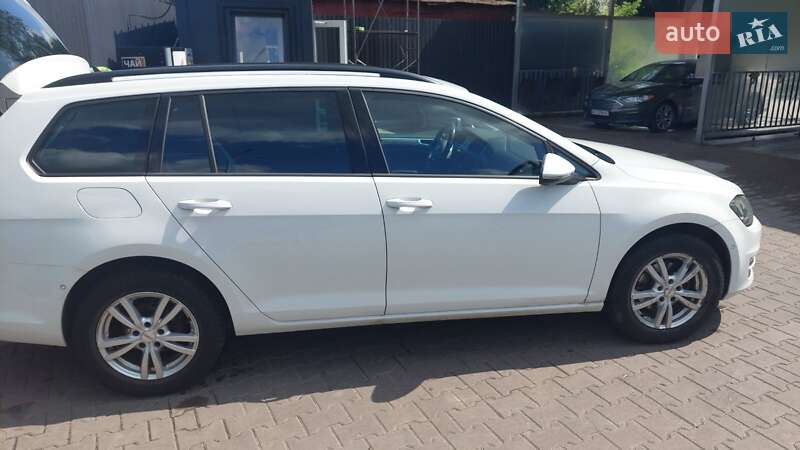 Універсал Volkswagen Golf 2014 в Львові