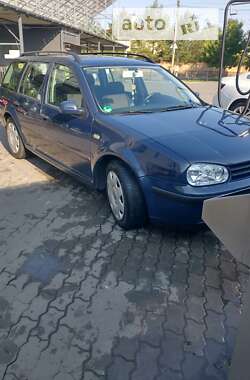 Універсал Volkswagen Golf 2001 в Луцьку