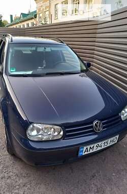 Універсал Volkswagen Golf 2004 в Житомирі