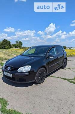 Хэтчбек Volkswagen Golf 2006 в Ровно