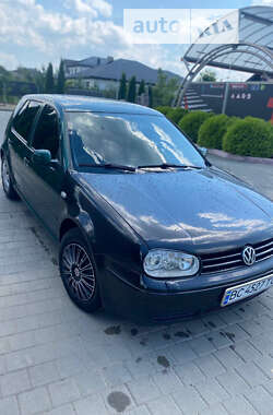 Хетчбек Volkswagen Golf 1998 в Старому Самборі