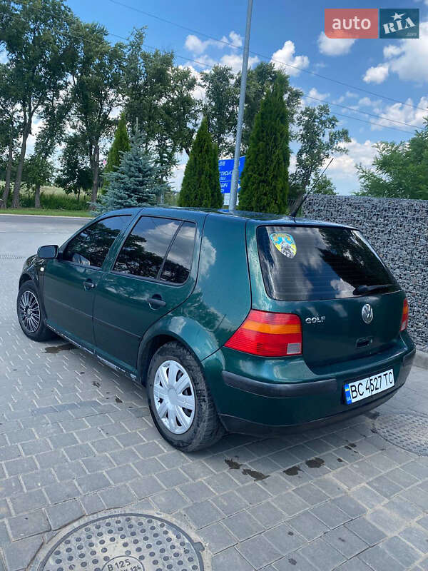 Хетчбек Volkswagen Golf 1998 в Старому Самборі