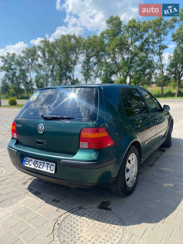 Хетчбек Volkswagen Golf 1998 в Старому Самборі