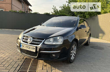 Универсал Volkswagen Golf 2007 в Сарнах