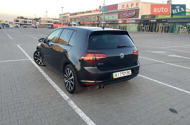 Хэтчбек Volkswagen Golf 2015 в 