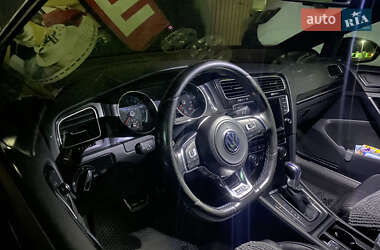 Хэтчбек Volkswagen Golf 2015 в 