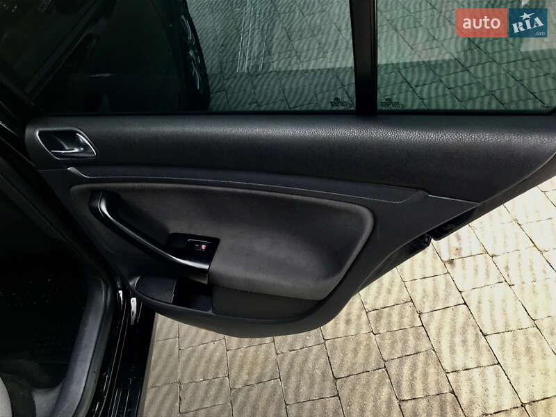 Хэтчбек Volkswagen Golf 2006 в Тернополе