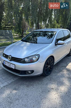 Хетчбек Volkswagen Golf 2009 в Луцьку