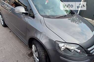 Хэтчбек Volkswagen Golf 2008 в Червонограде