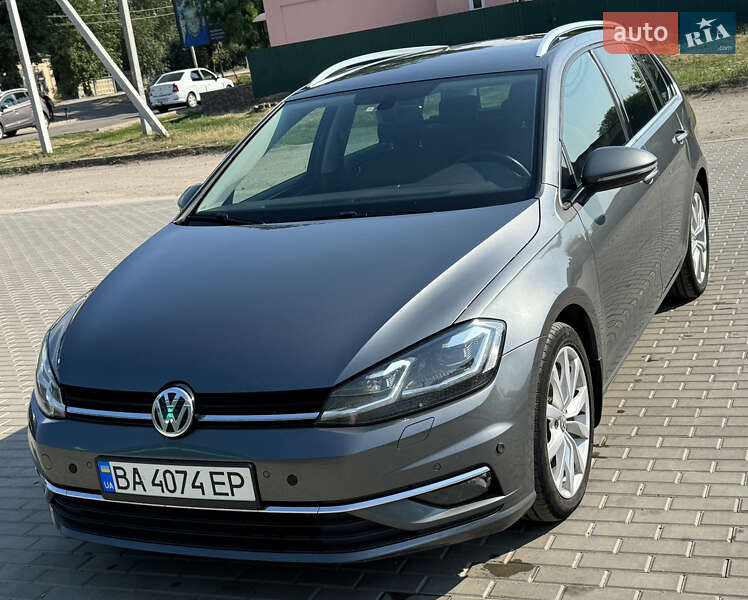 Універсал Volkswagen Golf 2017 в Новомиргороді