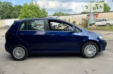 Хетчбек Volkswagen Golf 2005 в Хмельницькому