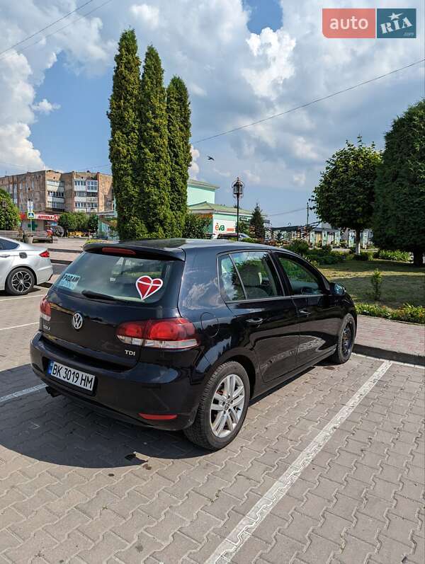 Хетчбек Volkswagen Golf 2009 в Рівному
