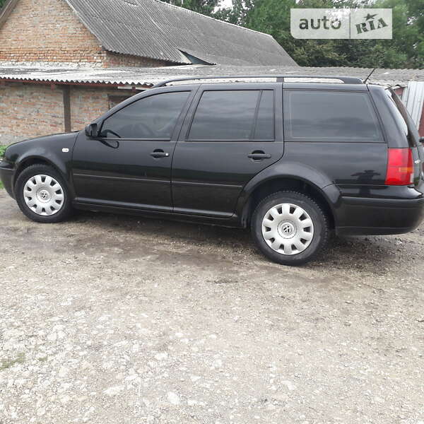 Универсал Volkswagen Golf 2002 в Тернополе
