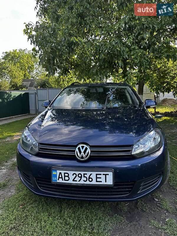 Універсал Volkswagen Golf 2010 в Козятині