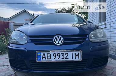 Хэтчбек Volkswagen Golf 2004 в Тульчине