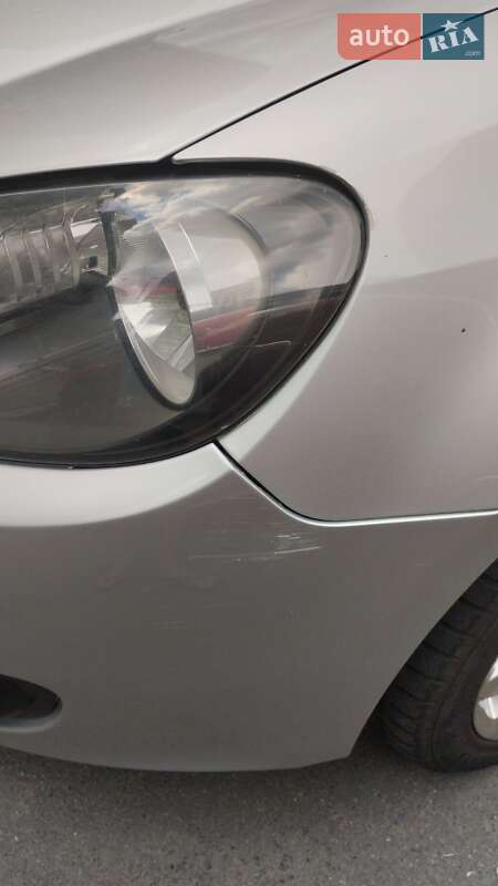 Хэтчбек Volkswagen Golf 2012 в Киеве