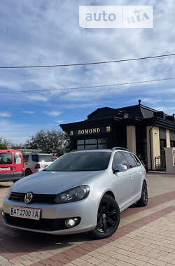 Универсал Volkswagen Golf 2012 в Снятине