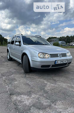 Универсал Volkswagen Golf 2005 в Киеве