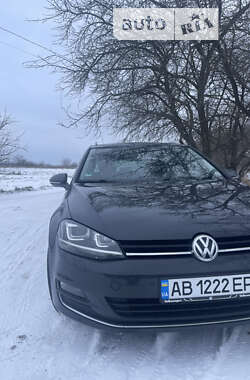 Універсал Volkswagen Golf 2015 в Вінниці