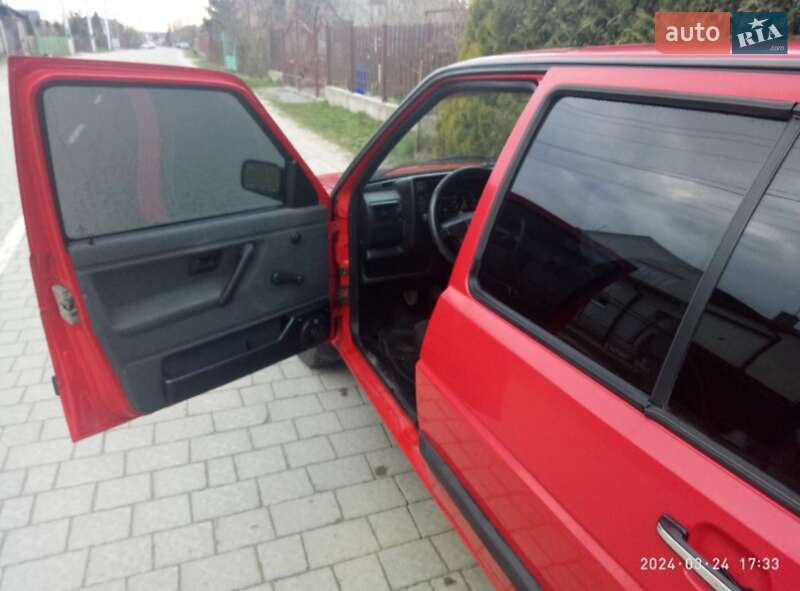 Хэтчбек Volkswagen Golf 1991 в Львове