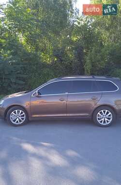 Универсал Volkswagen Golf 2011 в 