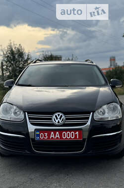 Универсал Volkswagen Golf 2008 в Березане