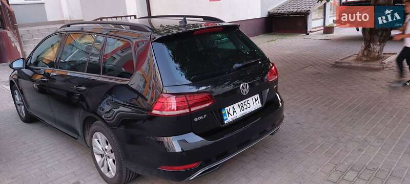 Универсал Volkswagen Golf 2017 в Киеве