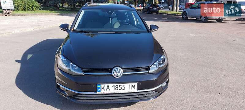 Универсал Volkswagen Golf 2017 в Киеве