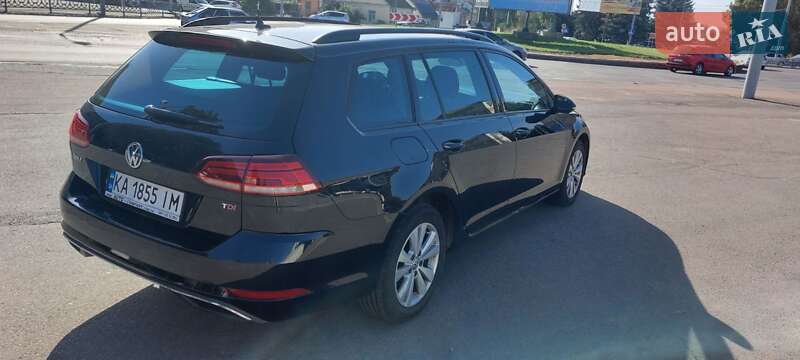 Универсал Volkswagen Golf 2017 в Киеве