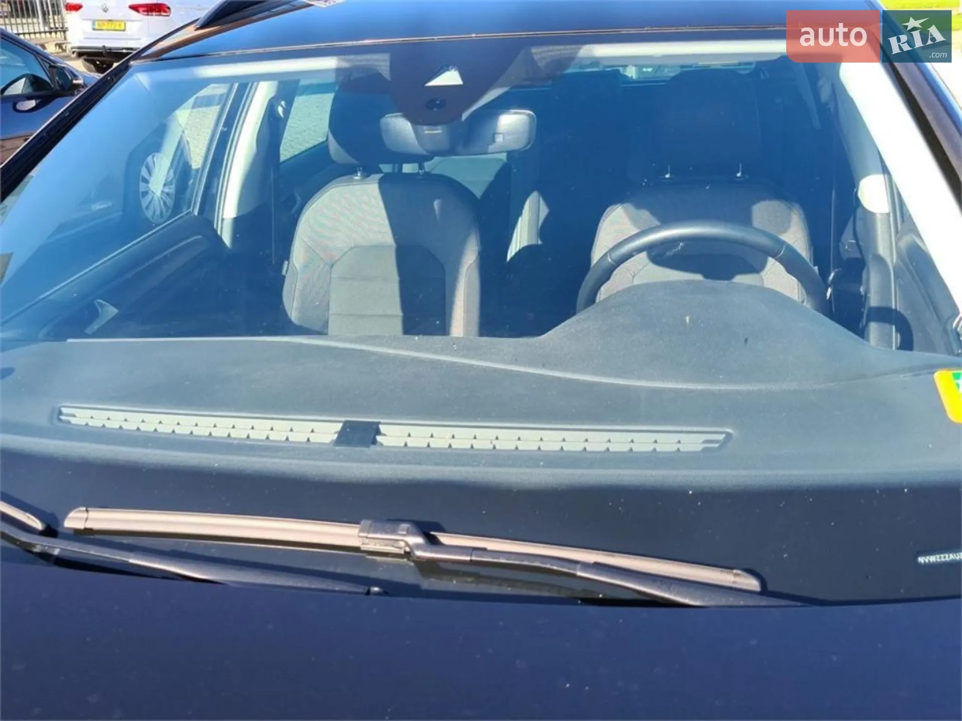 Volkswagen Golf 2017 VIN WVWZZZAUZHP750875 фото оголошення 37 з 50