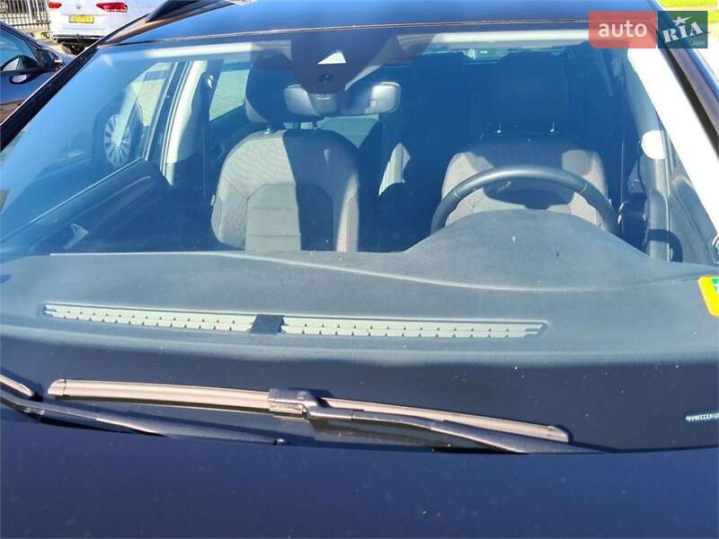 Универсал Volkswagen Golf 2017 в Киеве