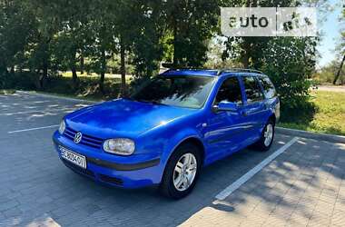 Універсал Volkswagen Golf 2001 в Яворові