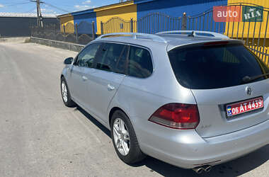 Універсал Volkswagen Golf 2012 в 